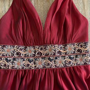 Kay Unger Metallic Red Chiffon Halter Ball Gown - Size 4